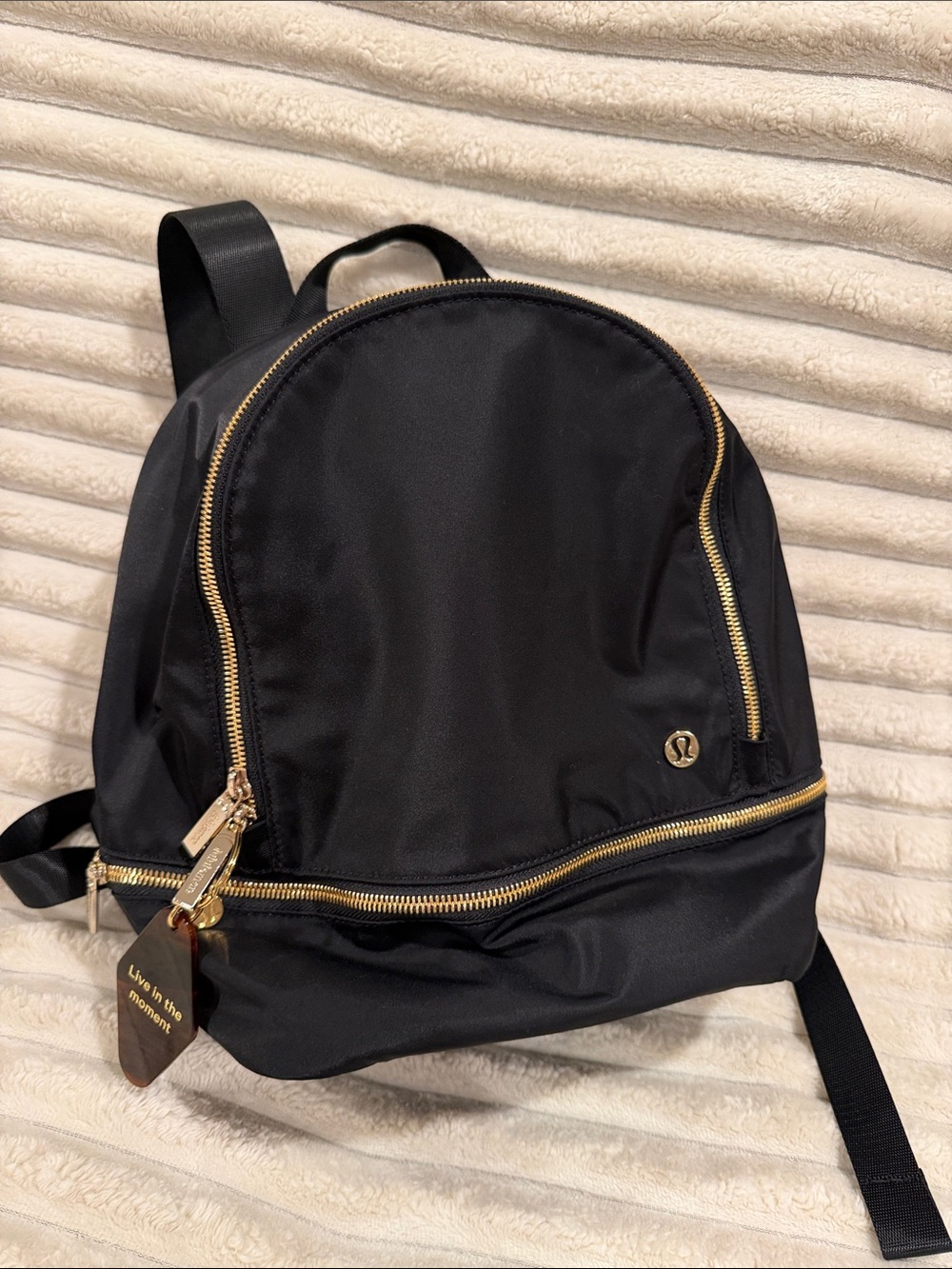 Lululemon City Adventurer Backpack Mini 11L
Black/Gold hardware
